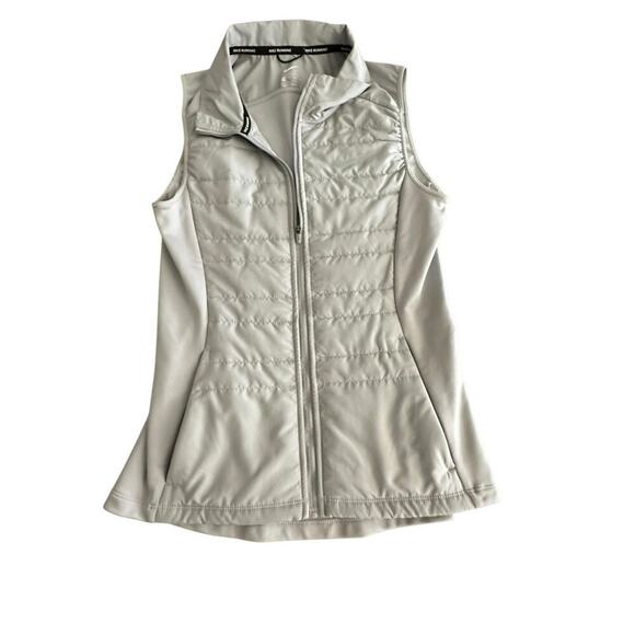 Nike Aeroloft Women's Gray & Silver Zip Up Running Quilted Vest Size XS - Picture 3 of 9
